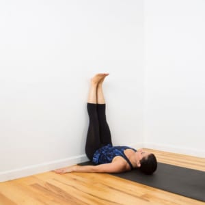 Tràn đầy sức sống và đẩy lùi bệnh tật chỉ 7 bài tập yoga đơn giản Tràn đầy sức sống và đẩy lùi bệnh tật chỉ 7 bài tập yoga đơn giản