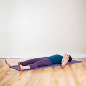 Tràn đầy sức sống và đẩy lùi bệnh tật chỉ 7 bài tập yoga đơn giản Tràn đầy sức sống và đẩy lùi bệnh tật chỉ 7 bài tập yoga đơn giản